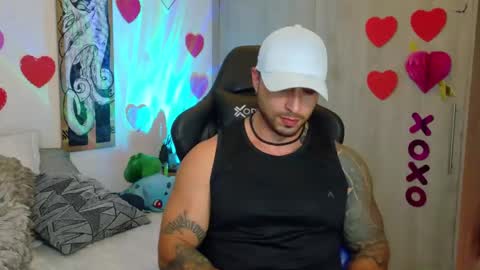 Snapshot of dave_max93 chatting on February 15, 3:09 am DAVE MAX online show from February 15, 3:09 am