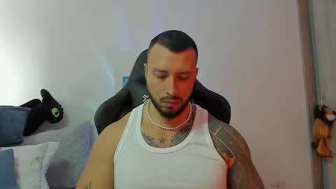 Snapshot of dave_max93 chatting on October 1, 2:23 pm DAVE MAX online show from October 1, 2:23 pm