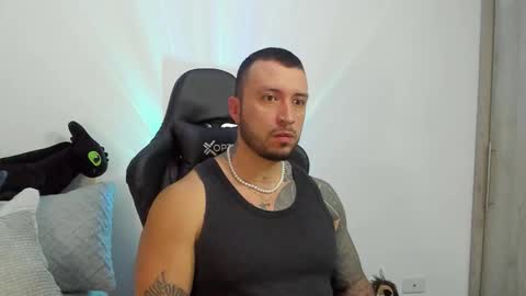 Snapshot of dave_max93 chatting on October 24, 10:00 am DAVE MAX online show from October 24, 10:00 am