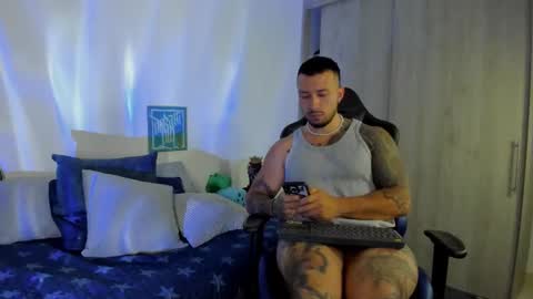 DAVE MAX online show from March 16, 3:23 am