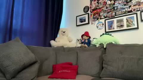Snapshot of daveandben chatting on October 4, 10:35 am DaveAndBen online show from October 4, 10:35 am