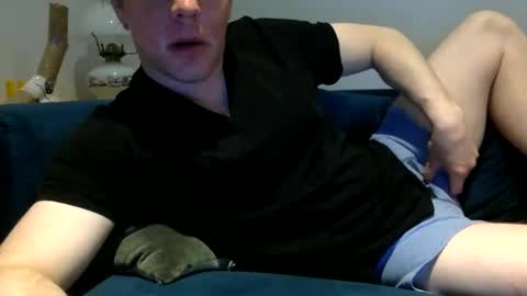 daveb709709709 online show from May 14, 1:45 am
