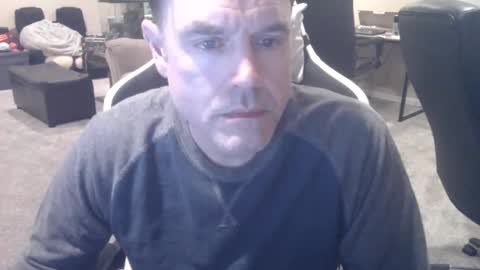 daved14u online show from May 4, 5:58 am