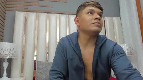 DaveJonesz online show from April 19, 6:35 am