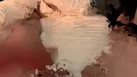 Snapshot of davenotts27179 chatting on April 12, 10:26 pm Dave notts online show from April 12, 10:26 pm