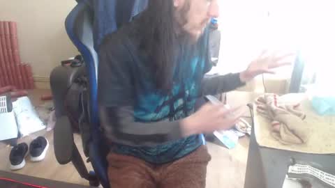 Snapshot of daver281197 chatting on July 5, 10:22 am dave online show from July 5, 10:22 am