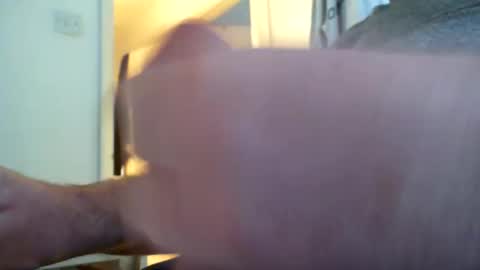 Snapshot of davesu12345 chatting on December 10, 9:12 am davesu12345 online show from December 10, 9:12 am