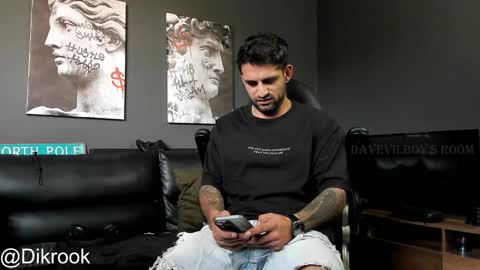 Daves online show from December 3, 2:49 pm