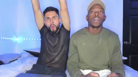 Snapshot of davgostoso chatting on February 22, 3:34 am Dave y Salvatore online show from February 22, 3:34 am