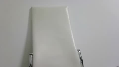 Snapshot of david000zzz chatting on November 10, 7:35 pm D000ZZZ online show from November 10, 7:35 pm