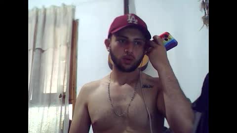 Snapshot of david23vergota chatting on October 1, 4:13 pm david23vergota online show from October 1, 4:13 pm