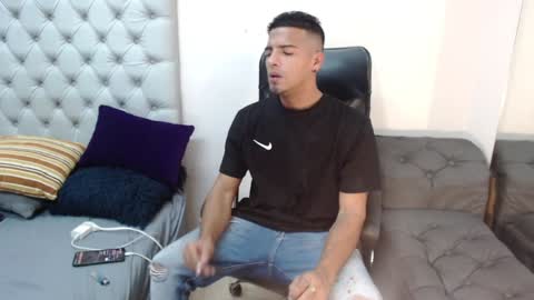 david_bandercock online show from December 29, 3:00 am