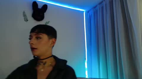 Snapshot of david_fox01 chatting on October 2, 3:02 am David Fox online show from October 2, 3:02 am