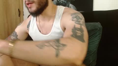 Snapshot of david_franco1 chatting on November 7, 10:32 pm Twitter davidsanctum online show from November 7, 10:32 pm