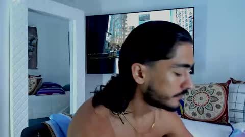 Hey im David that loves to explore and speak their fantasies. Very open talktative and nice. Feel free to chat with me online show from February 28, 12:06 pm