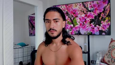 Snapshot of david_johnson372 chatting on May 6, 1:49 pm Hey im David that loves to explore and speak their fantasies. Very open talktative and nice. Feel free to chat with me online show from May 6, 1:49 pm