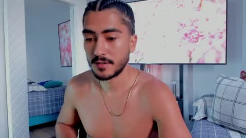 Snapshot of david_johnson372 chatting on May 23, 11:14 am Hey im David that loves to explore and speak their fantasies. Very open talktative and nice. Feel free to chat with me online show from May 23, 11:14 am