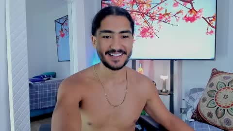 Snapshot of david_johnson372 chatting on May 26, 11:39 am Hey im David that loves to explore and speak their fantasies. Very open talktative and nice. Feel free to chat with me online show from May 26, 11:39 am