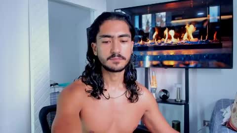 Snapshot of david_johnson372 chatting on May 29, 12:36 pm Hey im David that loves to explore and speak their fantasies. Very open talktative and nice. Feel free to chat with me online show from May 29, 12:36 pm