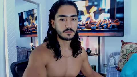 Snapshot of david_johnson372 chatting on May 30, 10:56 am Hey im David that loves to explore and speak their fantasies. Very open talktative and nice. Feel free to chat with me online show from May 30, 10:56 am
