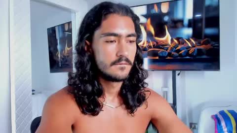 Snapshot of david_johnson372 chatting on June 2, 1:02 pm Hey im David that loves to explore and speak their fantasies. Very open talktative and nice. Feel free to chat with me online show from June 2, 1:02 pm