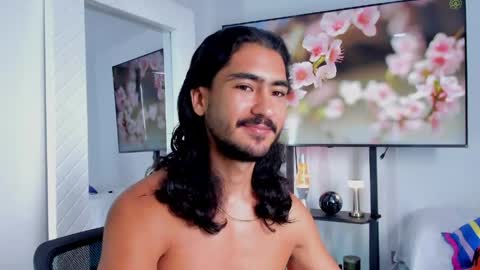 Snapshot of david_johnson372 chatting on June 3, 1:14 pm Hey im David that loves to explore and speak their fantasies. Very open talktative and nice. Feel free to chat with me online show from June 3, 1:14 pm