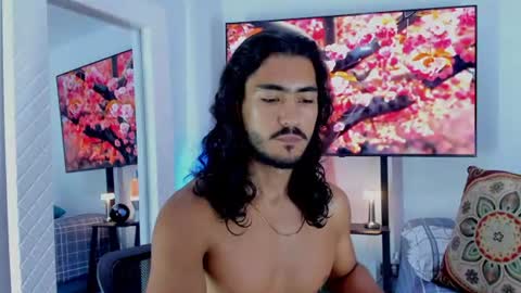 Snapshot of david_johnson372 chatting on June 21, 9:56 am Hey im David that loves to explore and speak their fantasies. Very open talktative and nice. Feel free to chat with me online show from June 21, 9:56 am