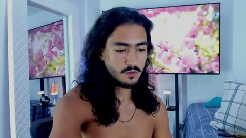Snapshot of david_johnson372 chatting on June 27, 10:20 am Hey im David that loves to explore and speak their fantasies. Very open talktative and nice. Feel free to chat with me online show from June 27, 10:20 am