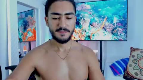 Snapshot of david_johnson372 chatting on July 19, 9:46 am Hey im David that loves to explore and speak their fantasies. Very open talktative and nice. Feel free to chat with me online show from July 19, 9:46 am