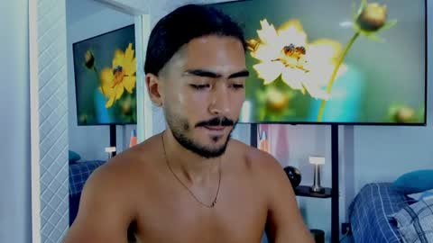 Snapshot of david_johnson372 chatting on July 29, 10:46 am Hey im David that loves to explore and speak their fantasies. Very open talktative and nice. Feel free to chat with me online show from July 29, 10:46 am