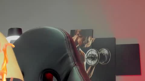 Snapshot of david_jons7 chatting on March 12, 3:24 am David Jons online show from March 12, 3:24 am