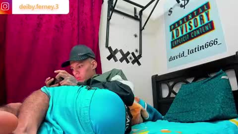 Snapshot of david_latin666_ chatting on March 6, 1:27 am David online show from March 6, 1:27 am