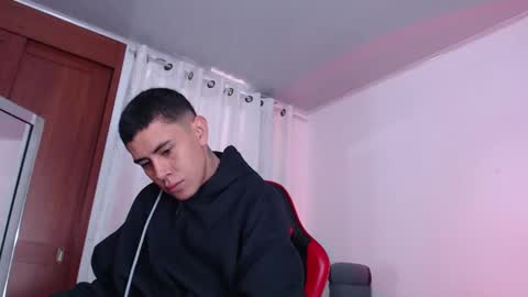 Snapshot of david_savage_ chatting on March 14, 1:27 pm david online show from March 14, 1:27 pm