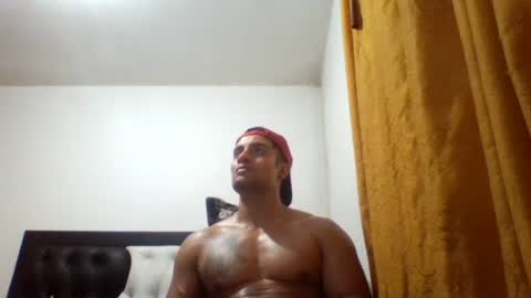 Snapshot of davidcr89 chatting on February 19, 8:22 am davidcr89 online show from February 19, 8:22 am