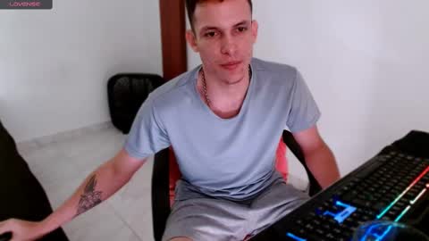 Snapshot of davidsalazar33 chatting on September 9, 9:25 pm davidsalazar33 online show from September 9, 9:25 pm