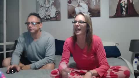 Snapshot of davidstong_cam chatting on May 29, 9:35 pm Davidstrong cam online show from May 29, 9:35 pm