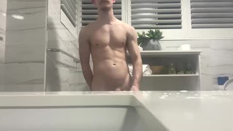 Snapshot of davidwill1 chatting on January 10, 5:34 pm davidwill1 online show from January 10, 5:34 pm