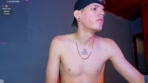 Snapshot of daviid_huge chatting on September 22, 8:16 am daviid_huge online show from September 22, 8:16 am