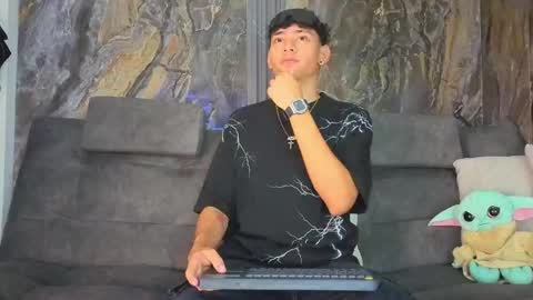 David online show from April 24, 8:11 pm