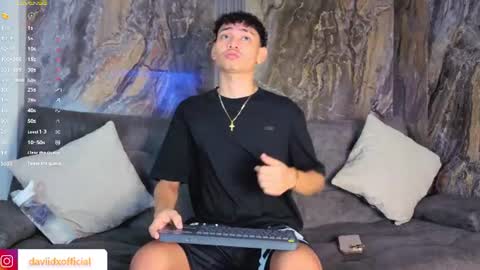Snapshot of daviid_laid_ chatting on June 30, 1:12 pm David online show from June 30, 1:12 pm