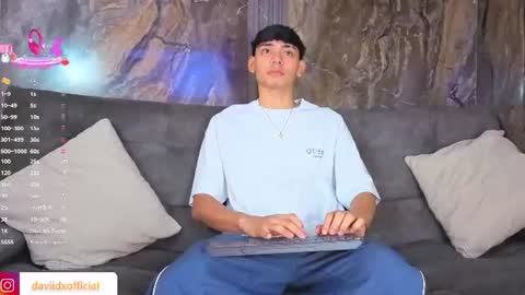 Snapshot of daviid_laid_ chatting on July 6, 2:14 pm David online show from July 6, 2:14 pm