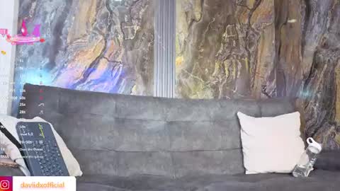 Snapshot of daviid_laid_ chatting on July 9, 3:16 pm David online show from July 9, 3:16 pm