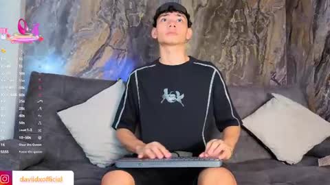 Snapshot of daviid_laid_ chatting on July 13, 4:10 pm David online show from July 13, 4:10 pm