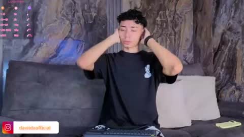 Snapshot of daviid_laid_ chatting on July 23, 2:26 pm David online show from July 23, 2:26 pm