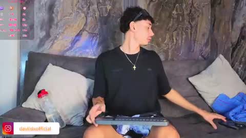 Snapshot of daviid_laid_ chatting on July 28, 8:45 pm David online show from July 28, 8:45 pm