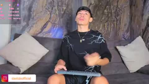 Snapshot of daviid_laid_ chatting on July 29, 1:42 pm David online show from July 29, 1:42 pm