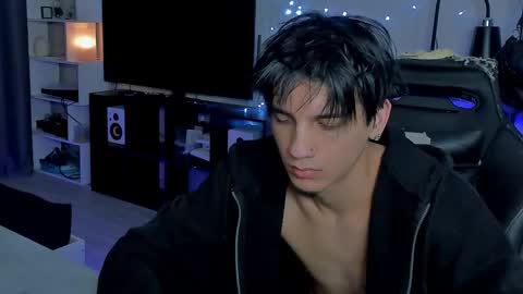 davis online show from January 8, 6:21 pm