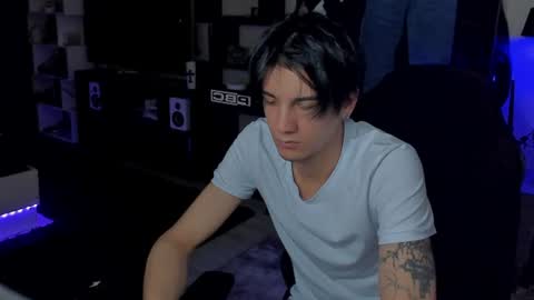 Snapshot of davisross chatting on July 24, 6:22 am davis online show from July 24, 6:22 am