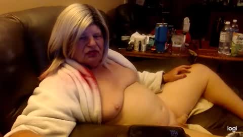 dawndoesall online show from May 12, 2:52 am