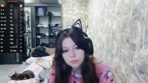 Alice online show from December 1, 9:03 am